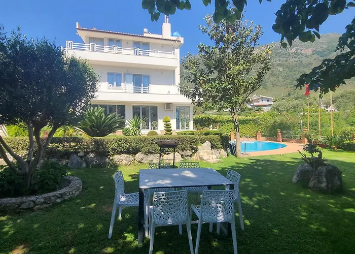 Entire Villa Elida